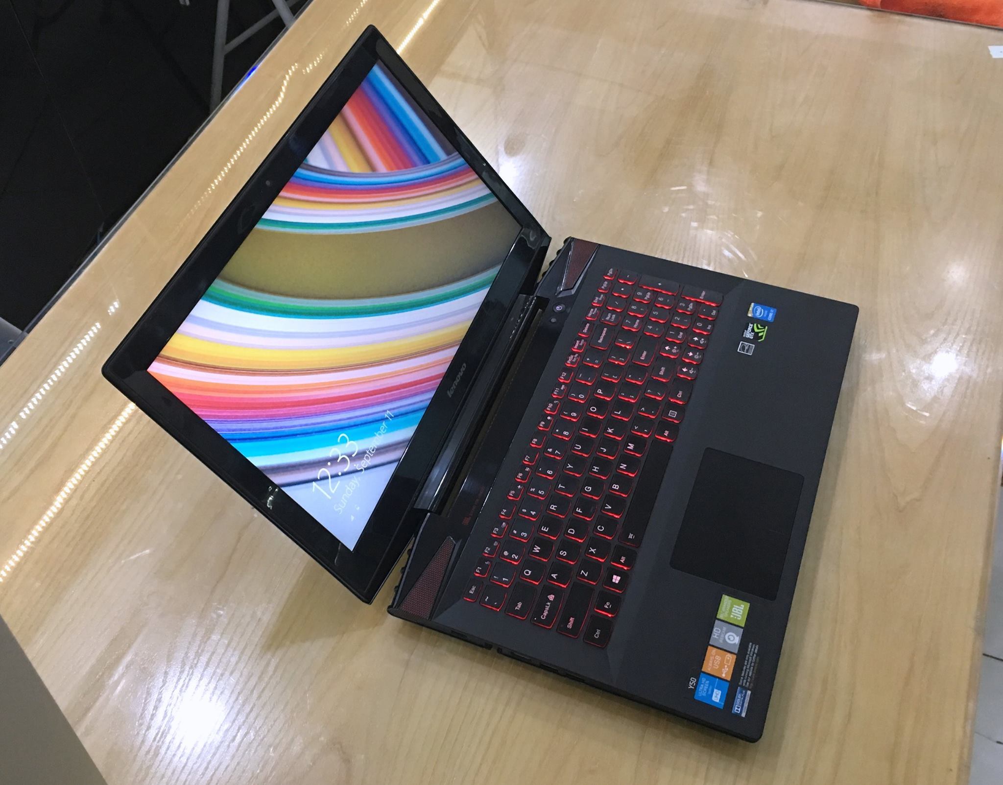 Laptop Lenovo Gaming Y50 - 70-9.jpg
